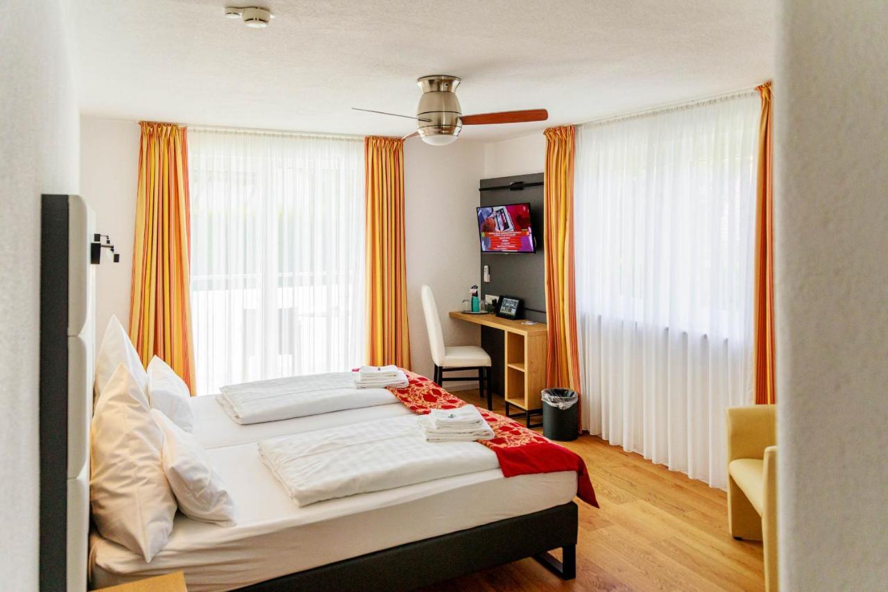 Bodensee-Hotel Kreuz Uhldingen-Mühlhofen Buitenkant foto